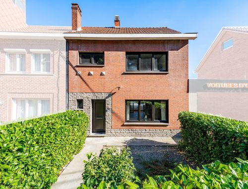                                         Maison à vendre à Limal, € 349.000
