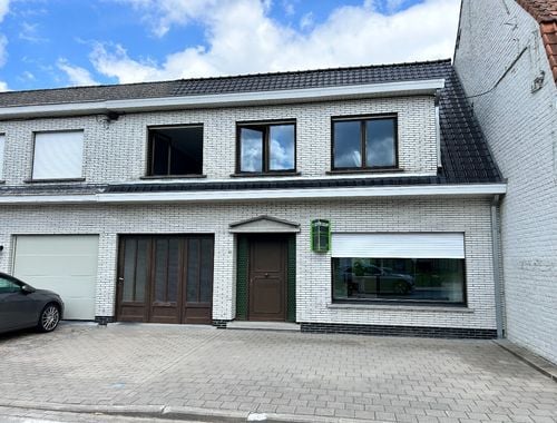                                         Maison à vendre à Ooigem, € 225.000
