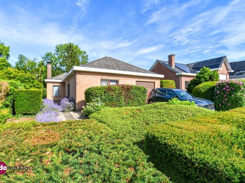 Une maison de plain-pied avec un magnifique jardin au cœur de Boortmeerbeek !<br />
Vous recherchez une maison que vous pourrez rénover entièrement à