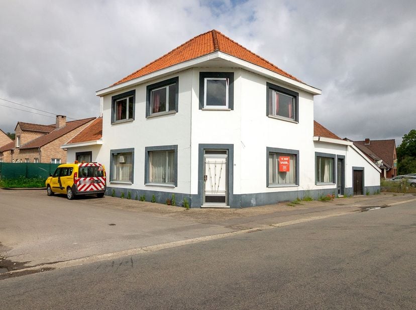 Huis te koop in Appelveldstraat 28,
                    3740 Beverst