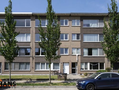                                         Appartement à louer à Mortsel, € 1.100
