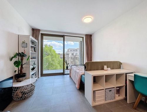                                         Studio te huur in Antwerpen, € 775

