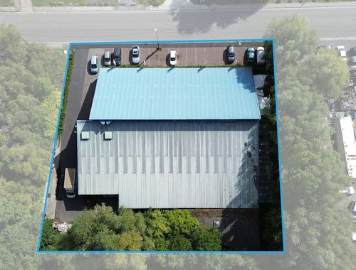                                         Bâtiment d’entreprise à vendre à Mouscron, € 1.240.000
