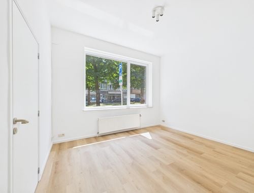                                         Appartement à louer à Anderlecht, € 800
