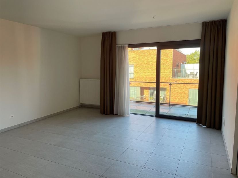 Instapklare assistentiewoning te koop in residentie Hof van Gan, Genk. <br />
<br />
Ontdek deze gloednieuwe, hoogwaardige serviceflat met 1 slaapkame