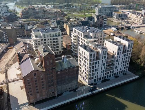                                         Handelszaak te koop in Deinze, € 229.000
