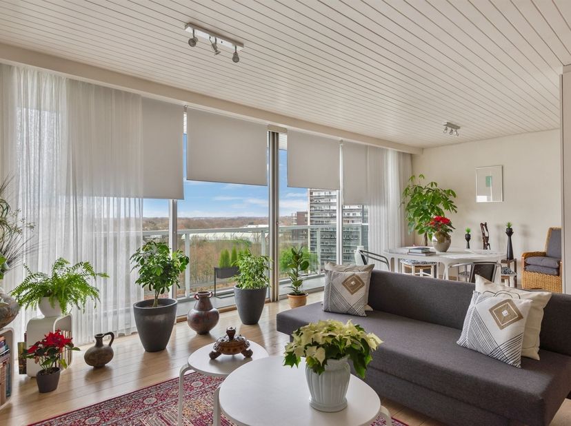 Verhuurd appartement in uitstekende staat van onderhoud op een goede locatie<br />
<br />
Ligging: Centraal gelegen: op de Fruithoflaan te Berchem,
