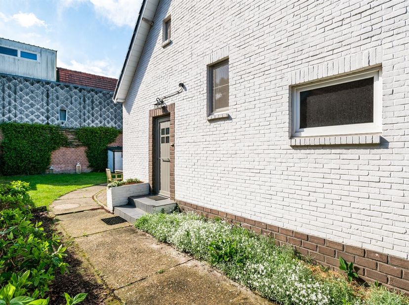 maison familiale clé en main dans un endroit calme à Schilde<br />
Dans un endroit calme à Schilde, dans le quartier recherché de Dennenlaan, nous tro