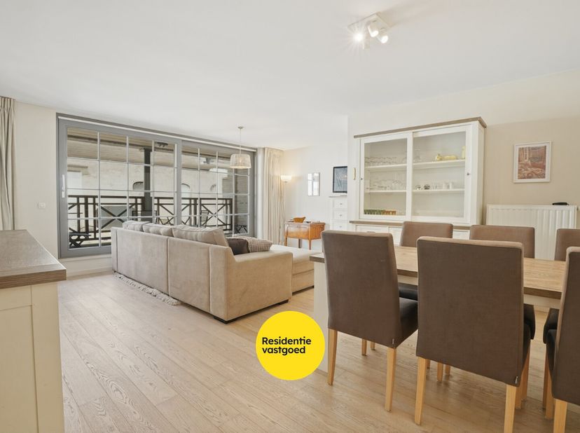 Prachtig instapklaar appartement (86m²) bj 2016 met 2 terrassen (30m²) te Nieuwpoort-Stad.<br />
Op zoek naar modern comfort op een toplocatie? Dit en