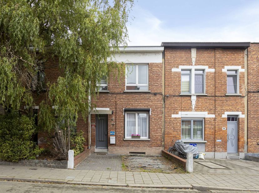 Huis te koop in Albert Bevernagelei 93,
                    2100 Deurne