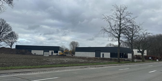 Bedrijfsvastgoed te huur in Gentsesteenweg 366, 9420 Erondegem