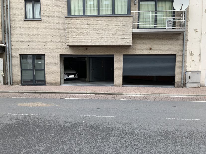 Garage te koop in Torhoutsesteenweg 220 - S7,
                    8400 Oostende