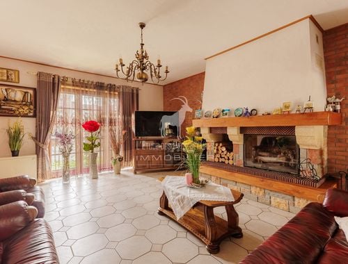                                         Villa te koop in Wasmes, € 799.999
