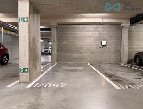                                         Garage en sous-sol à vendre à Edegem, € 30.000
