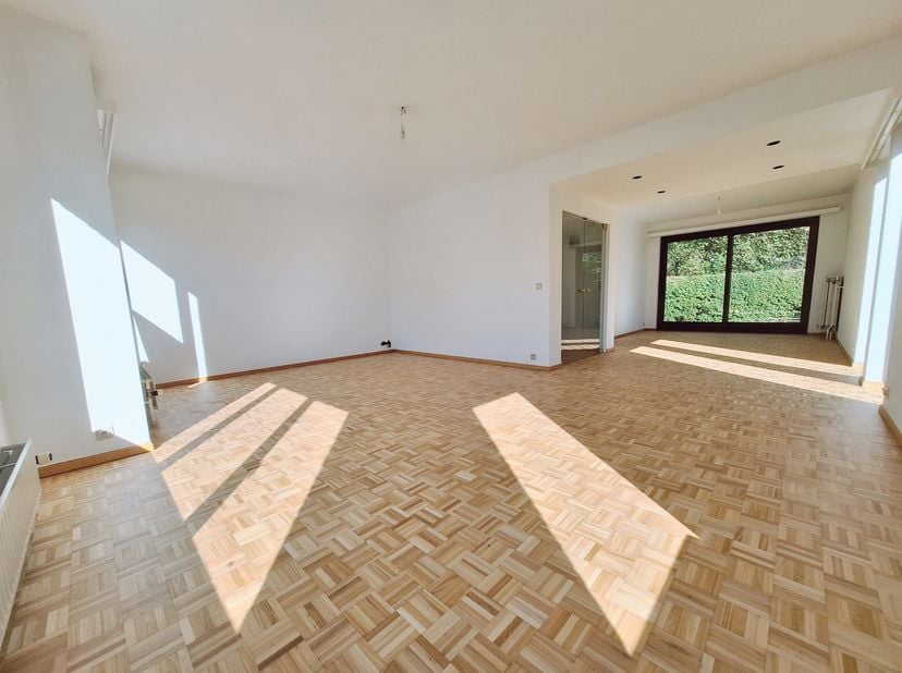 Huis te huur in Avenue du Pilote 21,
                    1150 Sint-Pieters-Woluwe