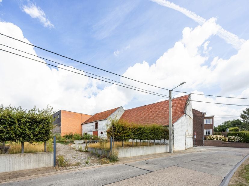 Huis te koop in Heukelom-Dorp 13 bus C,
                    3770 Vroenhoven