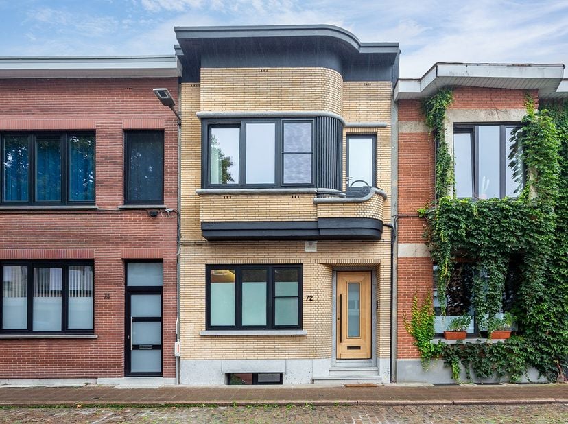 Huis te koop in Mattheus Corvensstraat 72,
                    2100 Deurne