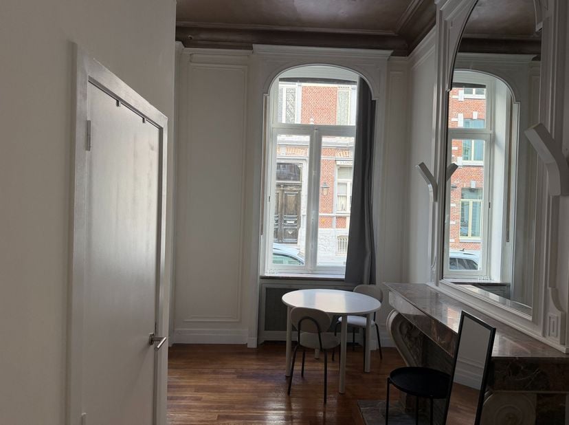 Appartement te huur in Stationsstraat 12,
                    3800 Sint-Truiden