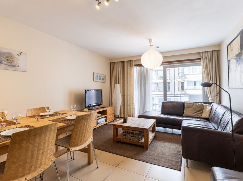 À vendre : appartement 3 chambres à Nieuwpoort-Bad Cet appartement prêt à emménager de trois chambres est situé dans un immeuble récent au cur de Nieu