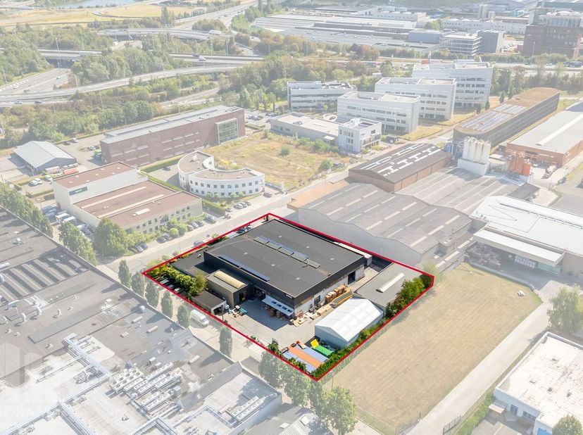 Bedrijfsvastgoed te huur in Industriepark-Zwijnaarde 2,
                    9052 Zwijnaarde