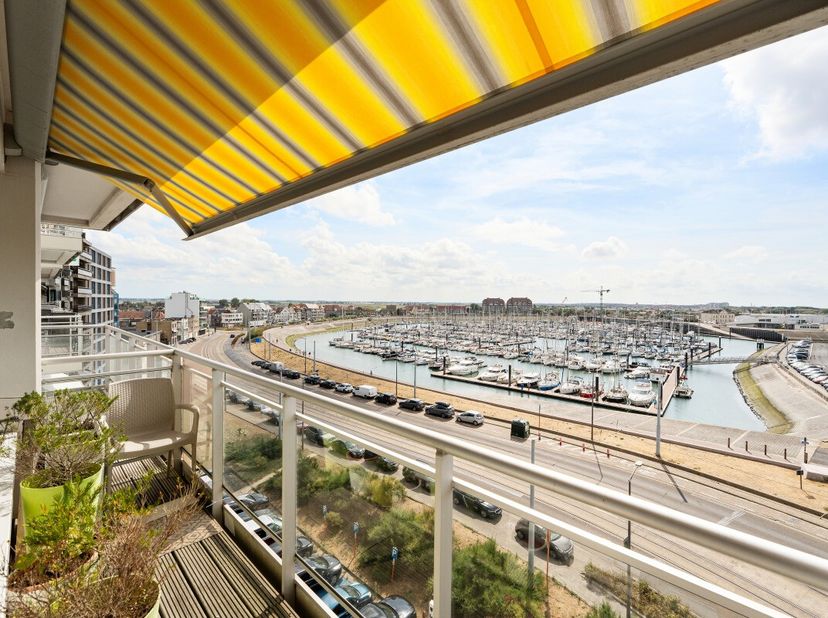 Appartement te koop
                    in 8370 Blankenberge