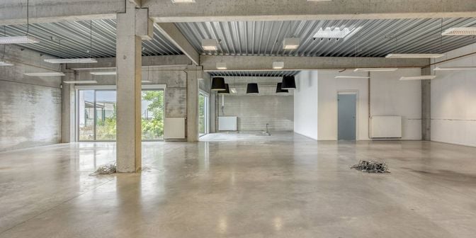 Bedrijfsvastgoed te koop in Kortrijkstraat 381, 8560 Wevelgem