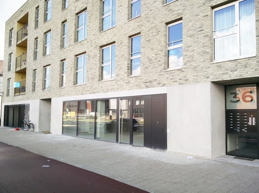 Bedrijfsvastgoed te koop in IJzerlaan 34,
                    2060 Antwerpen