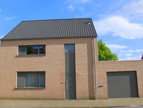                                         Maison à louer à Jabbeke, € 1.220
