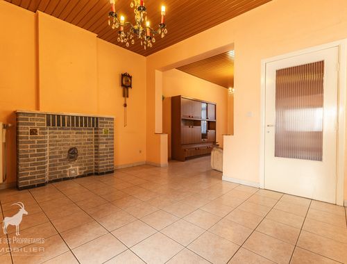                                         Maison à vendre à Monceau-sur-Sambre, € 129.999
