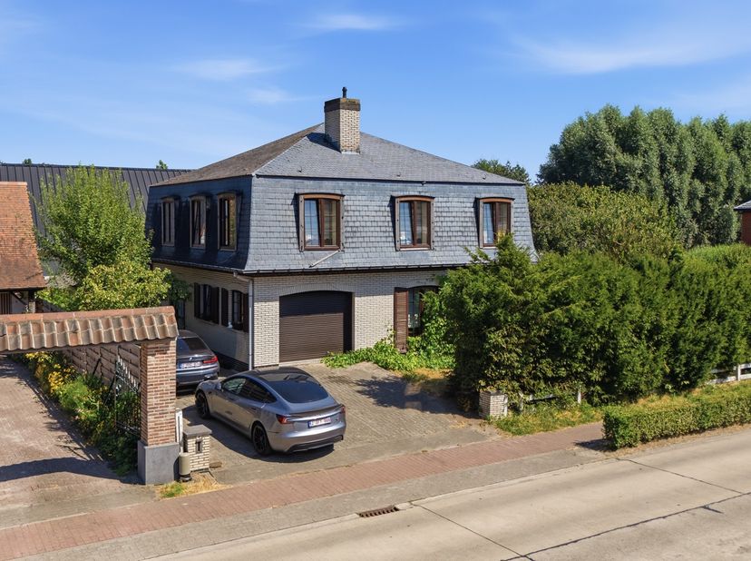 Huis te koop in Bosdreef 9,
                    9080 Lochristi