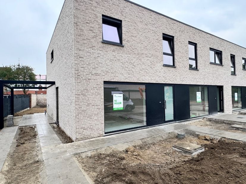 Huis te huur in Eekhoute 131,
                    8972 Proven