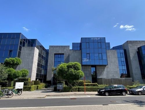                                         Kantoor te huur in Zwijnaarde, € 6.618,33
