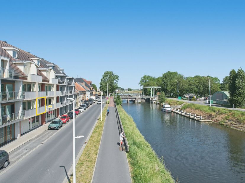 KIJKDAG ZATERDAG 05/09 VAN 9U TOT 12U (inschrijven vooraf via residentievastgoed.be)<br />
<br />
Gemeubeld instapklaar appartement (2014) met 2 terra