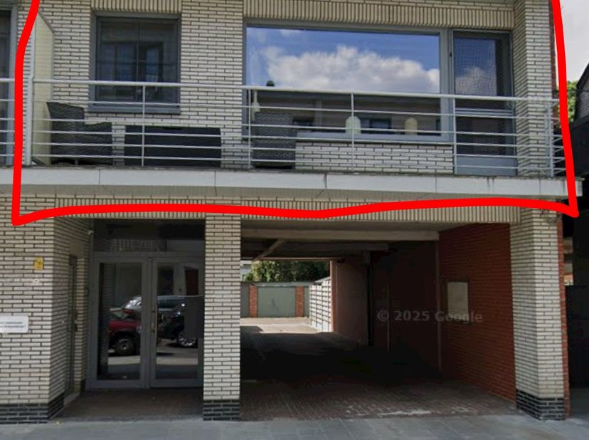 Appartement met 2 slaapkamers op de eerste verdieping. EPC A, ruime berging, 2 terrassen, kelder, mogelijkheid tot huren van een garage achter het geb