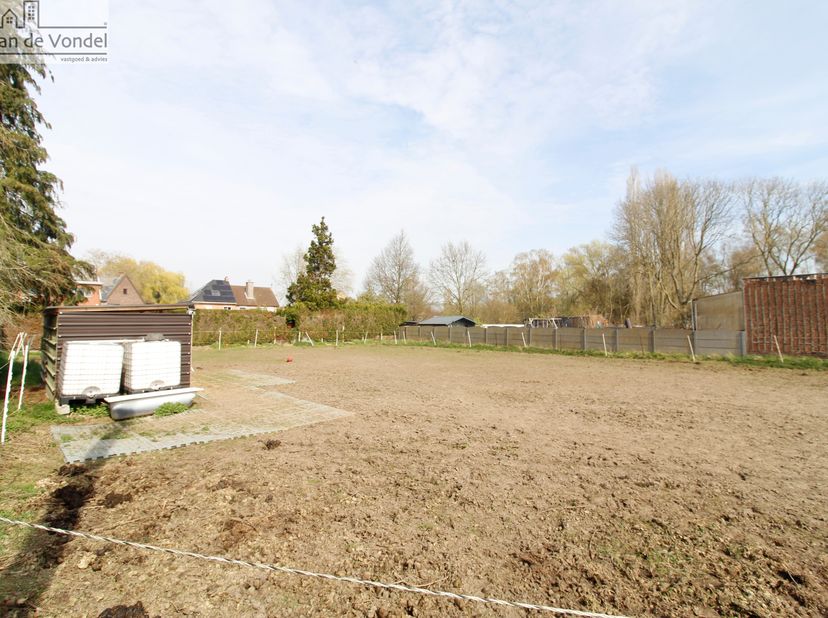 Grond te koop in Kluizestraat 19,
                    9320 Erembodegem