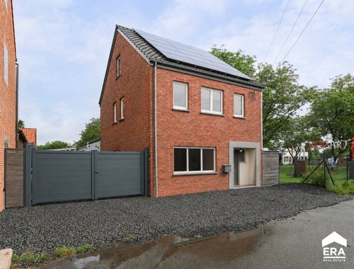                                         Maison à vendre à Berbroek, € 349.000
