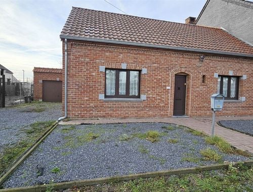                                         Eengezinswoning te koop in Ghlin, € 205.000

