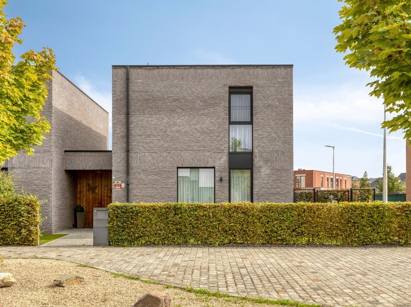 Huis te koop in Sint-Barbarastraat 94,
                    3590 Diepenbeek