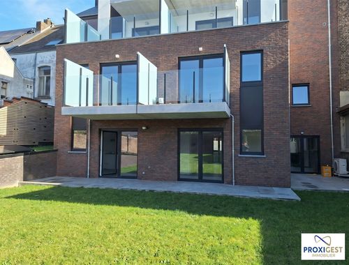                                         Appartement te huur in Namur, € 1.350
