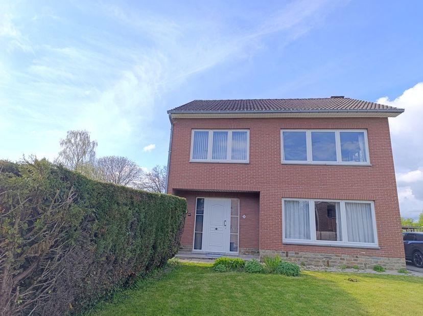 Huis te koop in Venstraat 74,
                    3700 Vreren