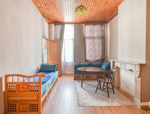                                         Appartement te koop in Schaarbeek, € 150.000
