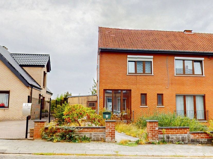 Maison à vendre à Rue Tierne à Tartes 28,
                    7100 Trivières