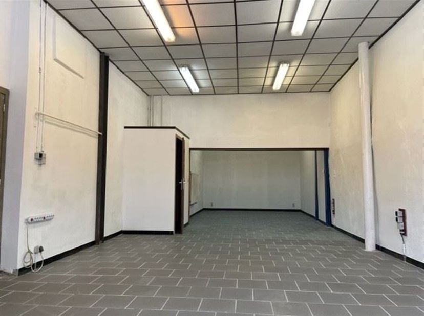 Bedrijfsvastgoed te huur in Oliestraat 8,
                    9000 Gent