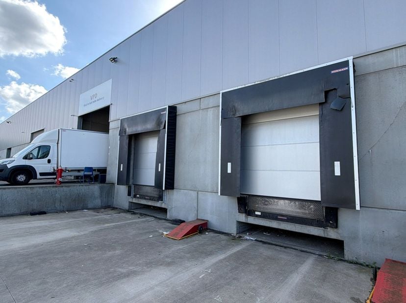 Bien professionnel à louer à Kielsbroek 4 - B boîte 31a,
                    2020 Antwerpen