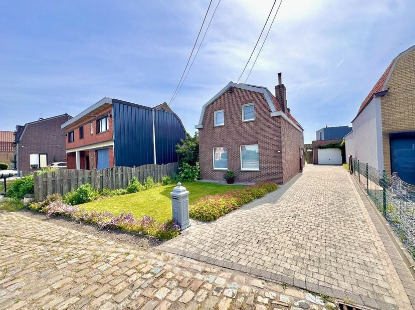 Maison à vendre à Stationsstraat 56,
                    9961 Boekhoute