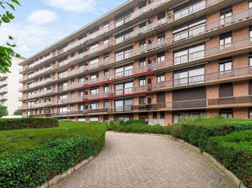 Appartement te koop in Nieuwdreef 113 bus 204,
                    2170 Merksem