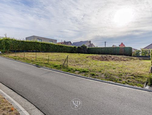                                         Bouwgrond te koop in Semmerzake, € 240.000
