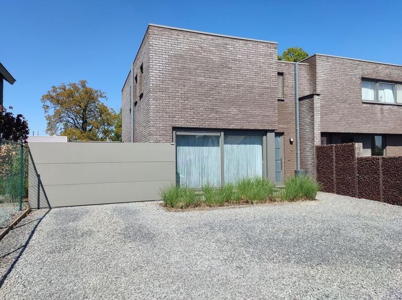 Maison à vendre
                    à 3680 Neeroeteren