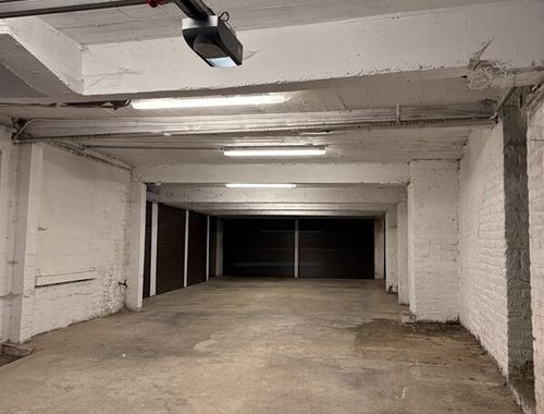                                         Garagebox te koop in Marchienne-au-Pont, € 85.000
