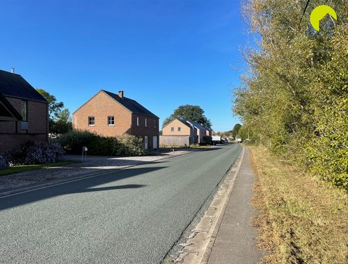                                         Grond te koop in Momignies, € 188.000

